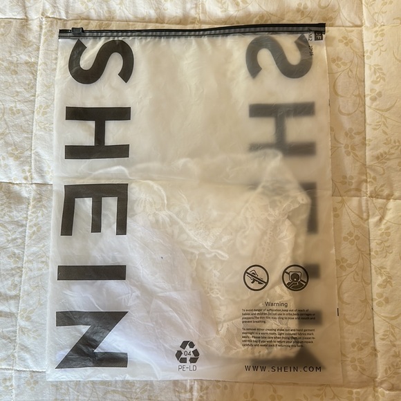 SHEIN - BAE Solid Lace Cami Top - NIP - Picture 4 of 4